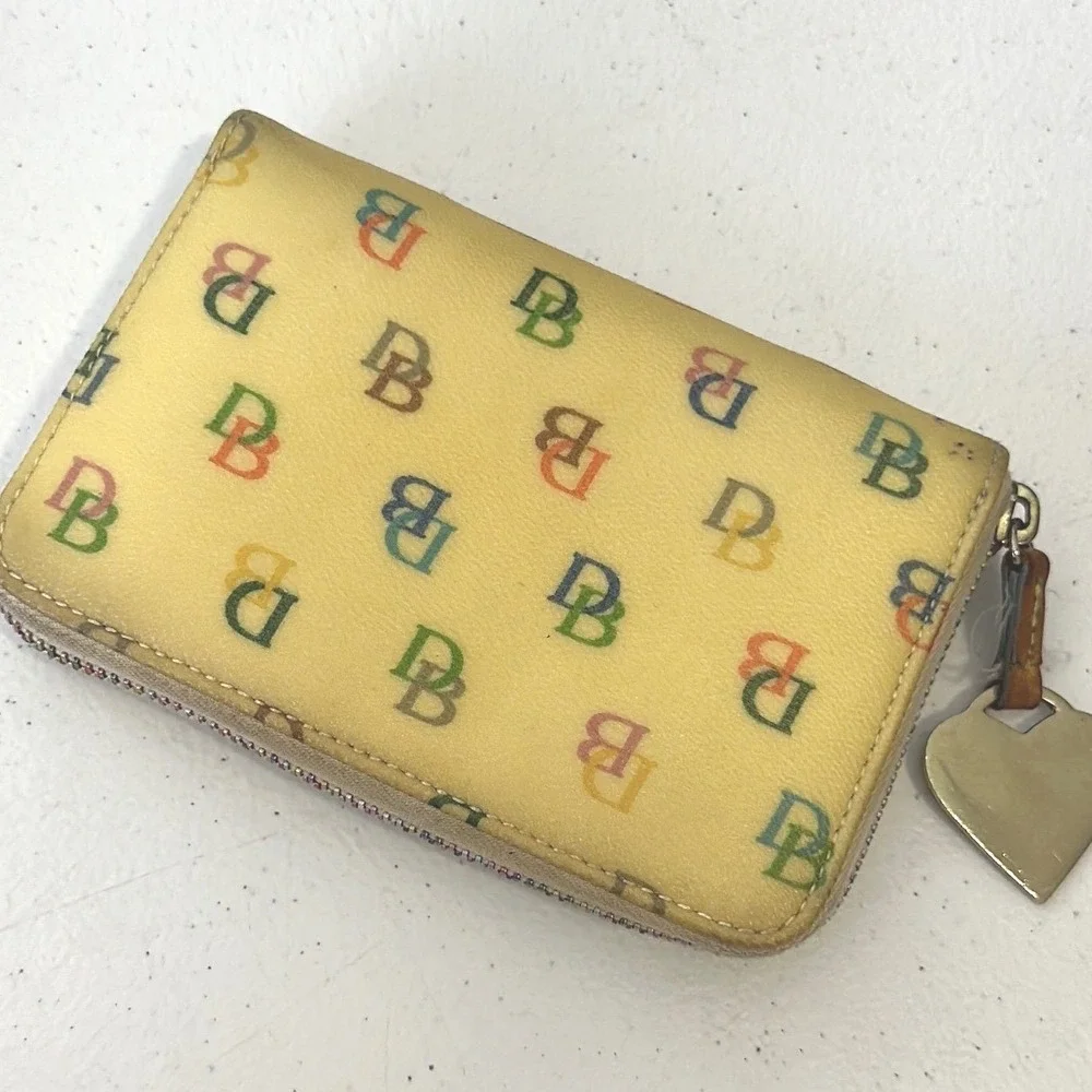 Vintage Dooney & Bourke Rainbow Monogram Zip Around Wallet Cream Heart Charm
